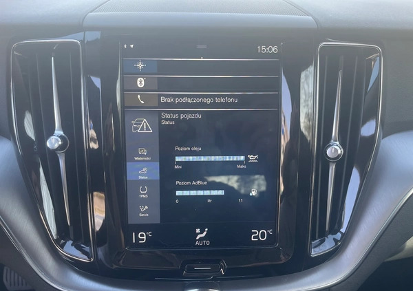 Volvo XC 60 cena 126900 przebieg: 70000, rok produkcji 2019 z Ząbki małe 211